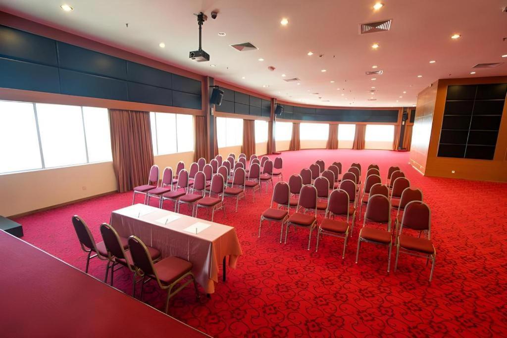 Hotel Continental Penang George Town Dış mekan fotoğraf