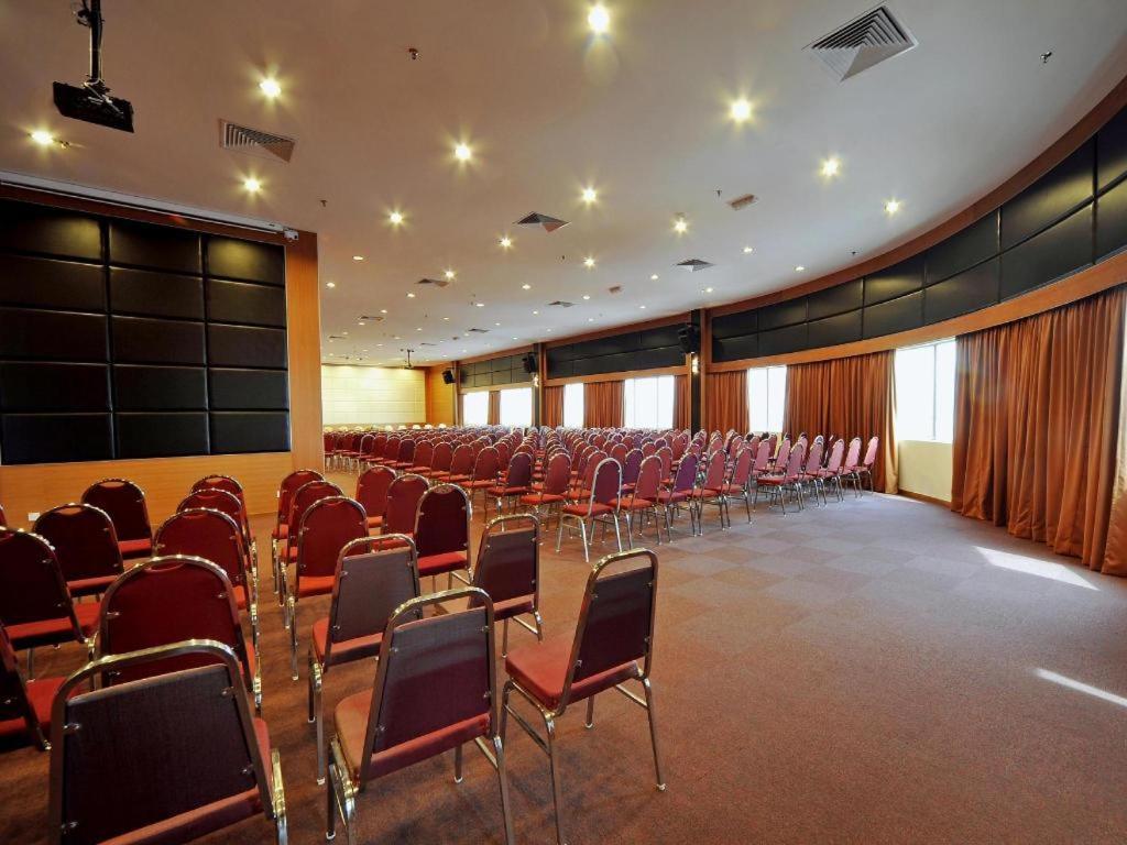 Hotel Continental Penang George Town Dış mekan fotoğraf