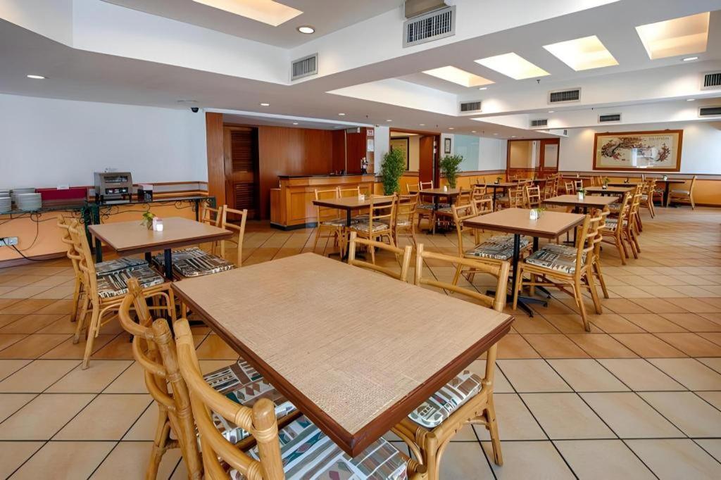 Hotel Continental Penang George Town Dış mekan fotoğraf