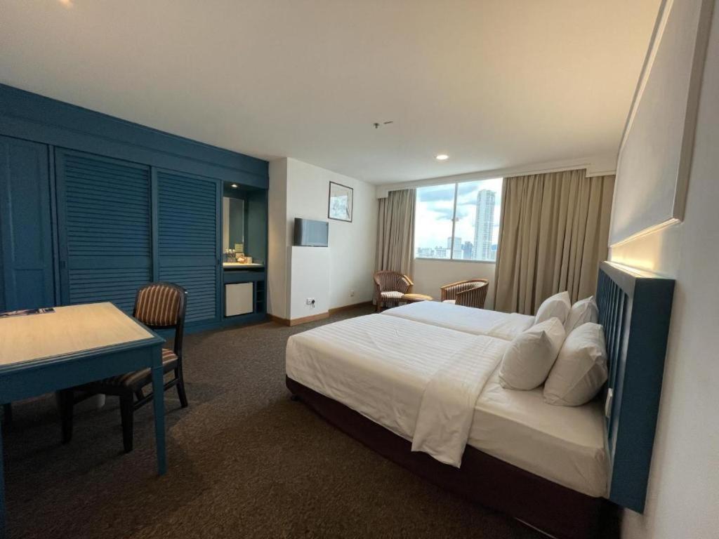 Hotel Continental Penang George Town Dış mekan fotoğraf