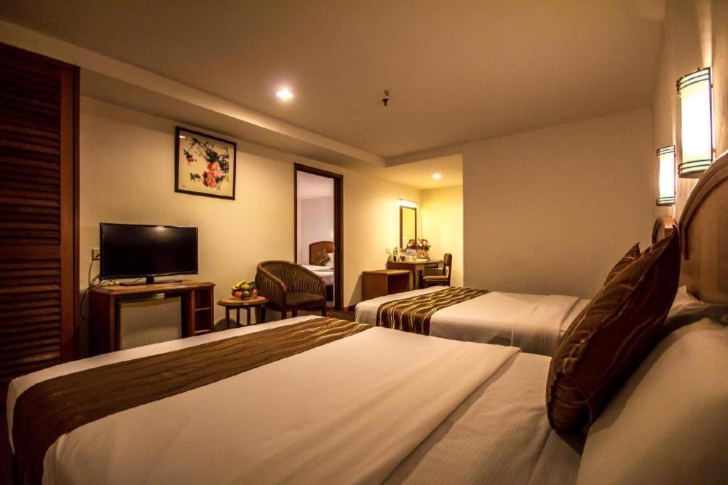 Hotel Continental Penang George Town Dış mekan fotoğraf