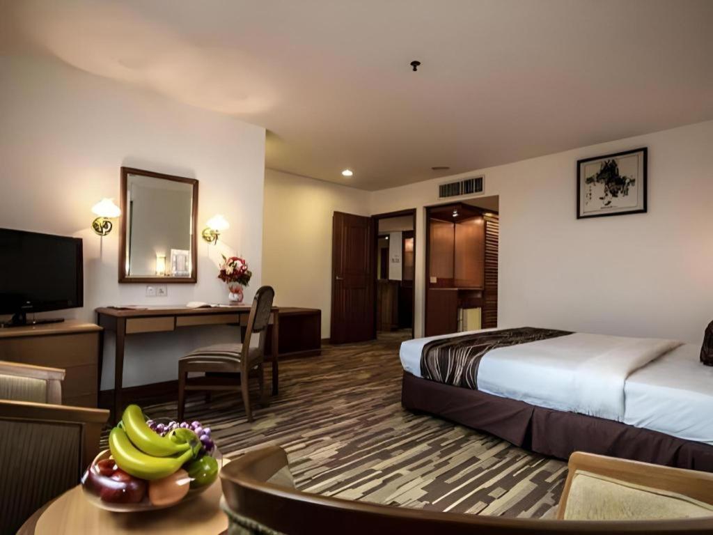 Hotel Continental Penang George Town Dış mekan fotoğraf