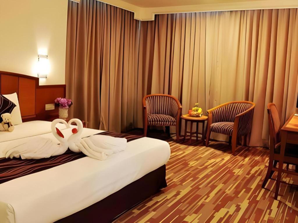 Hotel Continental Penang George Town Dış mekan fotoğraf