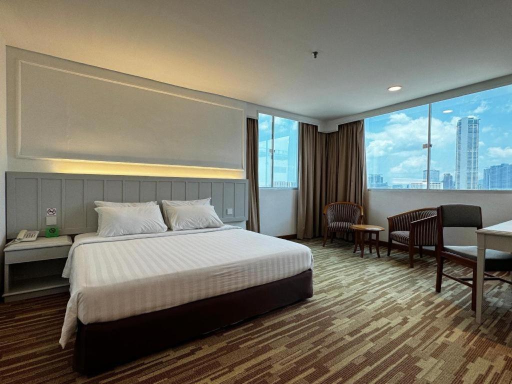 Hotel Continental Penang George Town Dış mekan fotoğraf